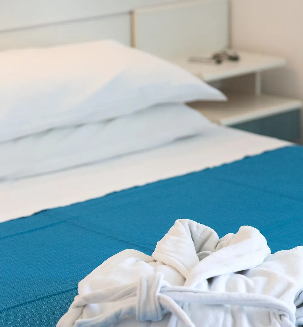 Hotel Taunus - Vista Mare Riccione