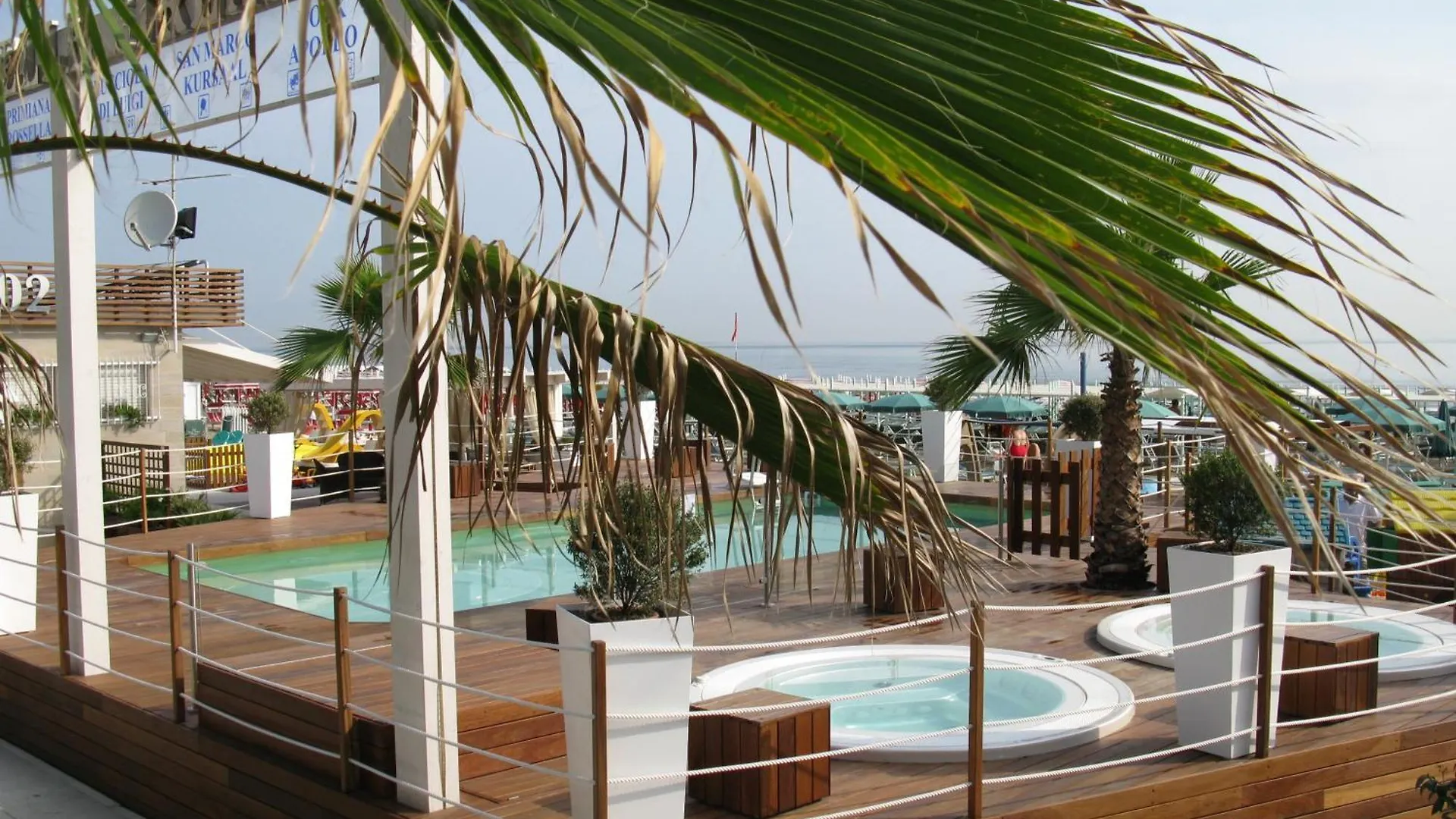 Hotel Taunus - Vista Mare Riccione 3*,  Italia