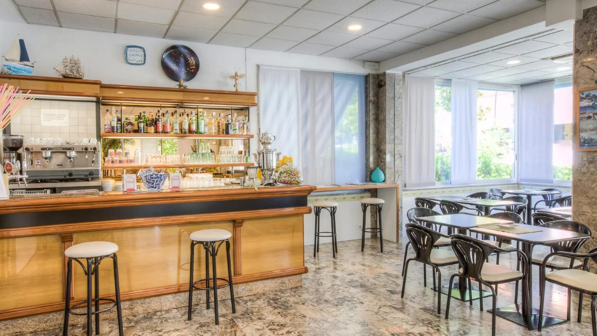 Hotel Taunus - Vista Mare Riccione