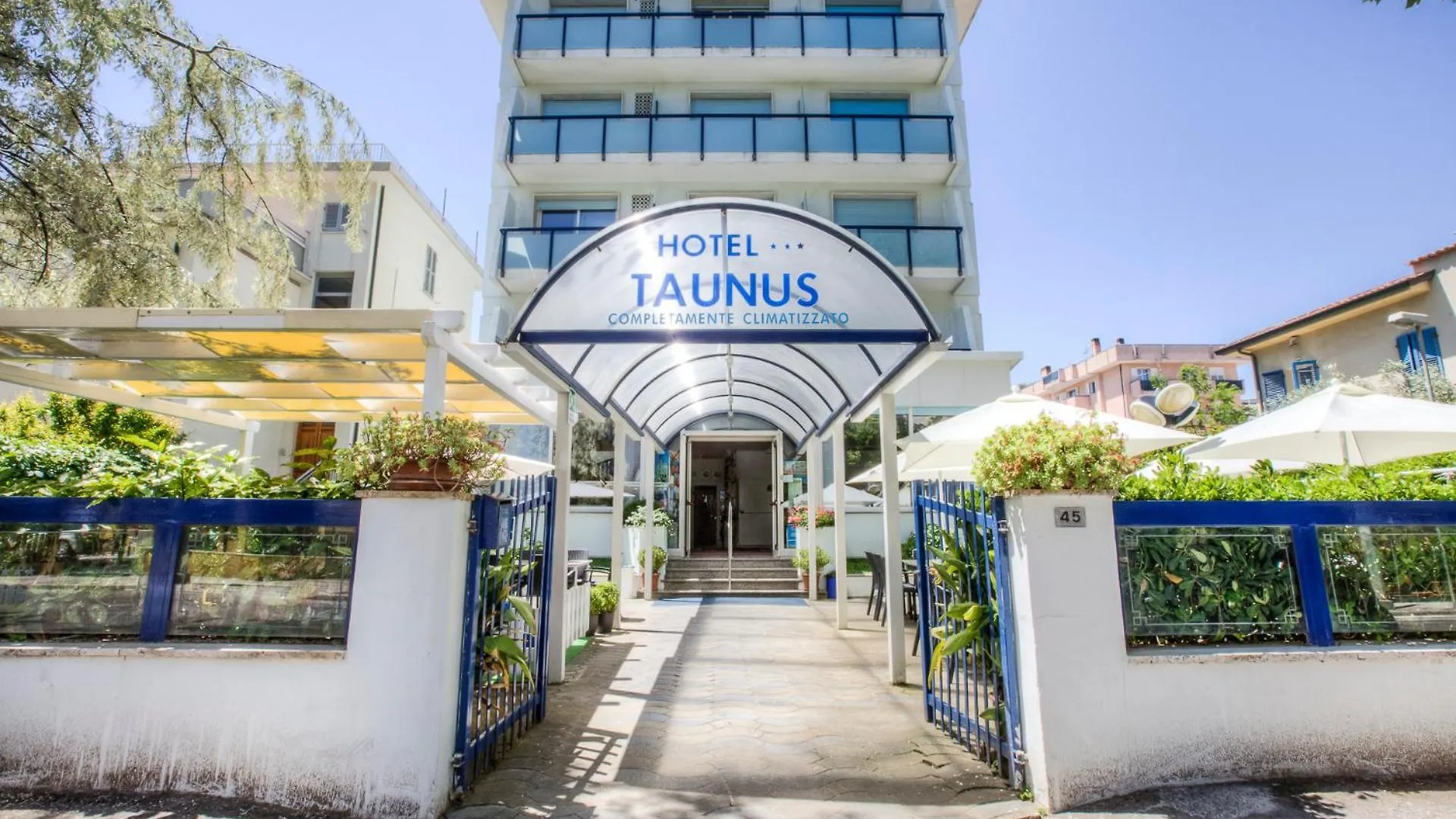 Hotel Taunus - Vista Mare Riccione