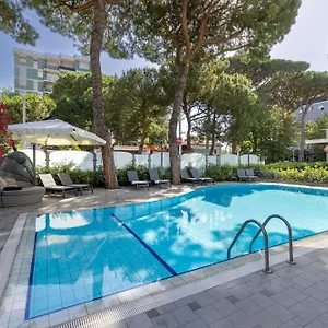 Adriatica Con Piscina Riccione