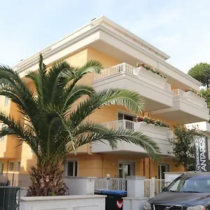 Antares Aparthotel